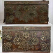 restauration d'une malle (abbaye Saint-Wandrille)